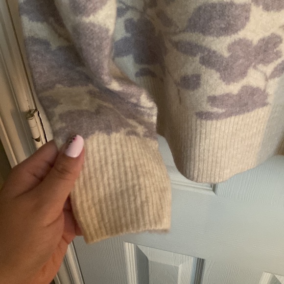 NWT ANN TAYLOR FACTORY SWEATER SIZE L - Picture 4 of 6